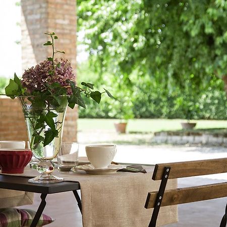 La Corte Di Anna Agriturismo Сан-Джованни-Лупатото Экстерьер фото